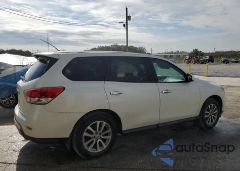 2015 Nissan Pathfinder S z USA, uszkodzony, nr VIN 5N1AR2MN9FC613510